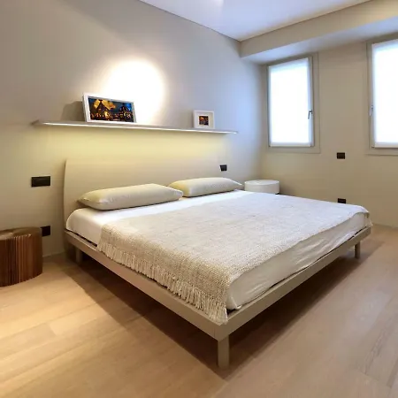 Porta Romana #2 Apartment